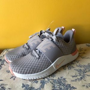 Nike Renew RN Sneakers